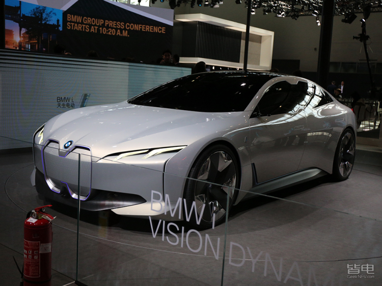 北京车展 | 宝马i vision dynamics概念车续航破600km?